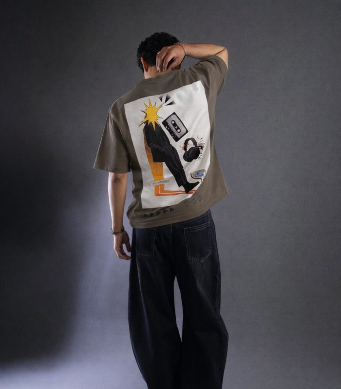 Art Is Therapy – Graphic Oversized T-Shirt